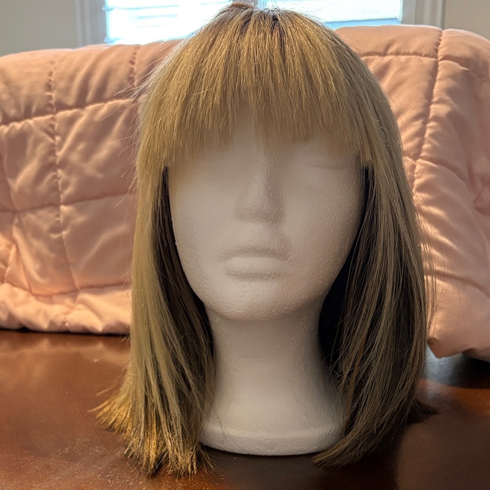 Stylish Blonde Wig for Women